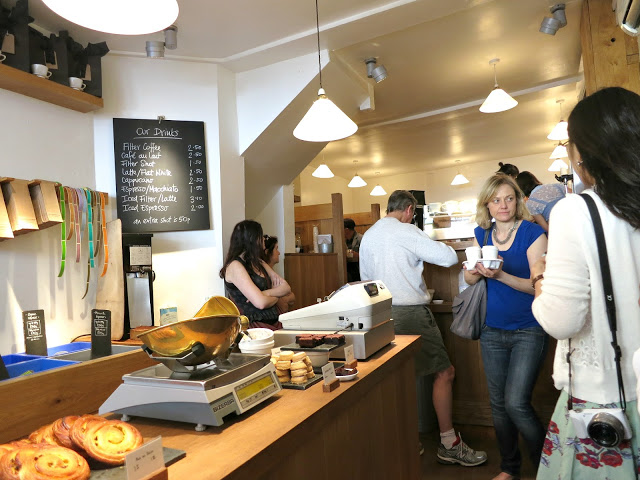 בית הקפה MONMOUTH בקובנט גארדן (צילום ציפי לוין)
